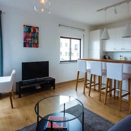 Enjoy View - Ocean, Surf, Beach, Eat & Work Appartamento