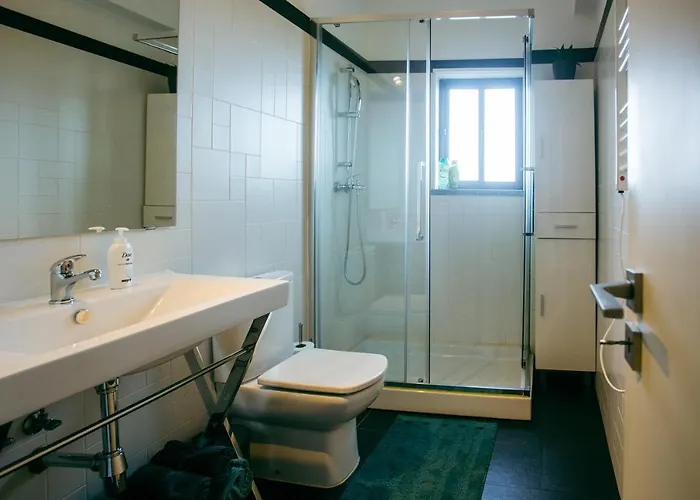 Enjoy View - Ocean, Surf, Beach, Eat & Work アトウギア・ダ・バレイア