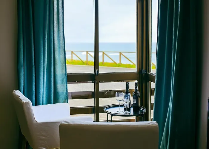 Enjoy View - Ocean, Surf, Beach, Eat & Work *