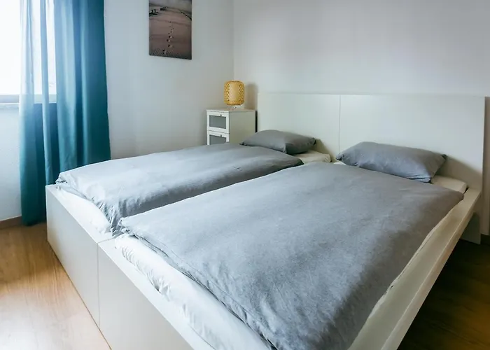 Enjoy View - Ocean, Surf, Beach, Eat & Work *