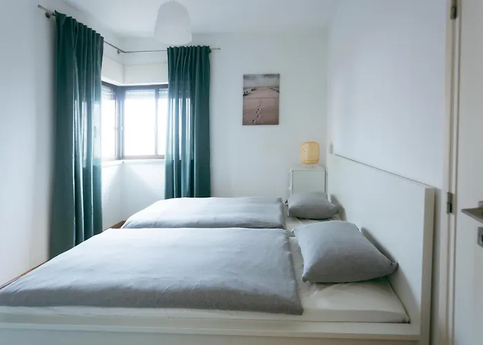 Enjoy View - Ocean, Surf, Beach, Eat & Work