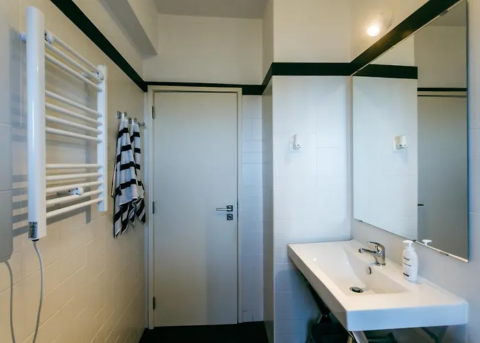 Enjoy View - Ocean, Surf, Beach, Eat & Work